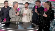 Lustiger WM-Moment: Robbie Williams lässt F-Bombe vor Müller fallen