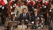 Macron setzt mit letzter Parade Zeichen für Ukraine