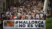 Mallorca: Anti-Tourismus-Handbuch ruft zu Straftaten gegen Urlauber auf