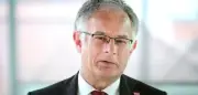 Marterbauer bleibt trotz Krebsdiagnose Finanzminister