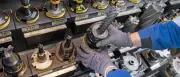 Maschinenbau: Aufträge im Mai leicht gesunken, Euro-Nachfrage schwach