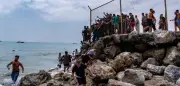 Migrationskrise in Ceuta: Tausende Marokkaner stürmen die Grenze