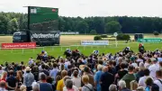 Nastaria siegt im Fürstenberg-Rennen in Hoppegarten vor 7.100 Fans