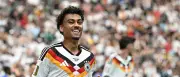 Nathaniel Brown wechselt zu Bayern München: Ablöse über 50 Millionen Euro