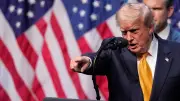 Nato-Gipfel: Trump kündigt neue Iran-Angriffe an und verwechselt Selenskyj mit Putin