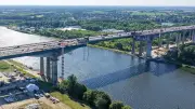 Nächtlicher Kraftakt: Lücke in Rader Hochbrücke geschlossen