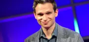 NDR-Quizshow: Fabian Köster wird Quizmaster bei „Fifty-Fifty“
