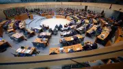 NRW-Landtag: Kita-Reform, Hitzeschutz und Antidiskriminierungsgesetz vor Sommerpause