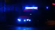 Offenbach: Auto prallt gegen Baum – drei Schwerverletzte