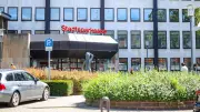 Panzerknacker plündern 29 Schließfächer in Sparkasse Mönchengladbach