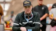 Poker-Legende Phil Hellmuth verpasst 18. Gold-Armband knapp