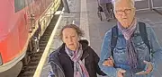 Polizei fahndet mit Foto nach Zeugen: Unterlassene Hilfeleistung am Bahnhof Warnemünde