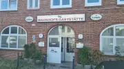 Polizei sucht Angreifer: Rentner (79) stirbt nach Schlägerei vor Kneipe in Hamburg-Eidelstedt