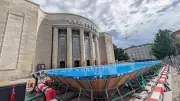 Popup-Freibad an der Volksbühne: Kulturprogramm und Schwimmspaß