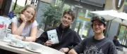 Potsdamer Abiturienten veröffentlichen Buch „Verinnerungen“
