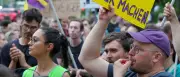 Protest gegen geplantes Vergesellschaftungsverbot vor SPD-Zentrale