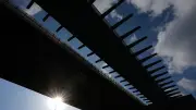 Rader Hochbrücke: 118 Meter langes Mittelstück verladen – Lückenschluss in der Nacht