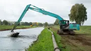 Rampe aus 200 Tonnen Steinen soll Schwarzer Elster helfen