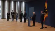 Regierungsumbildung: Steinmeier ernennt neue Minister nach Spahn-Rücktritt