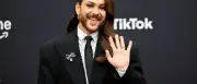 Riccardo Simonetti wird Opfer von KI-Fake-Werbung in Wohnzimmer
