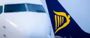 Ryanair-Flug: Passagier beinahe aus zerbrochenem Fenster gesogen