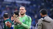 Schalke-Torwart Karius spricht über schwere Jahre und Aufstieg