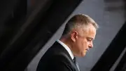 Schnieder entschuldigt sich für Staatsversagen bei Ahrtal-Flut