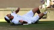 Schockmoment in Wimbledon: Zverev nach Sturz am Knie verletzt