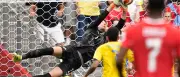 Schweiz wirft Kolumbien im Elfer-Krimi raus – Duell mit Messi wartet