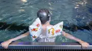 Schwimmflügelpflicht in Bädern: Schutz für Nichtschwimmer in Niedersachsen