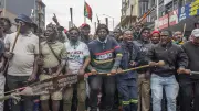 Südafrika: Gewalt gegen illegale Migranten eskaliert – Tausende protestieren