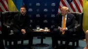 Selenskyj scherzt mit Trump über Drohnen in Moskau