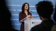 Solar-Wende: Reiche kippt Förderstopp für kleine Anlagen