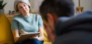 Sparpolitik in der Psychotherapie macht Menschen kränker – ein Kommentar