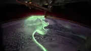 Spektakuläres Polarlicht: ESA-Astronautin Sophie Adenot filmt grünes Wunder aus der ISS