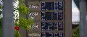 Spritpreise steigen weiter: Regierung plant keine neuen Entlastungen