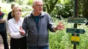 Steinmeier wirbt bei Wanderung für Deutschen Wandertag im Erzgebirge