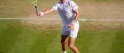 Struff nach Hurkacz-Aufgabe erstmals im Wimbledon-Viertelfinale
