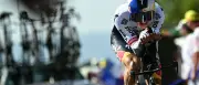 Sturz-Schock um Lipowitz bei der Tour de France: Aufgabe nach Zeitfahr-Crash