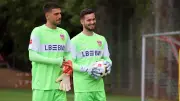 Stuttgarts Torwart-Krise: Seimen-Ausfall zwingt VfB zu Entscheidung über Bredlow oder Neuzugang