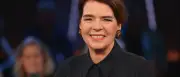 Susanne Daubner singt Jugendwort-Kandidaten im Tagesschau-Clip