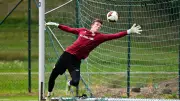 Torwart-Kampf bei Dynamo: Bethke kontert Schreiber – wer ist Favorit?