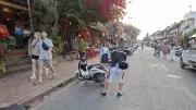 Tourismus in Laos: Tempelstadt Luang Prabang zwischen Tradition und Massenansturm