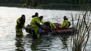 Tragisches Wochenende: 13-Jährige ertrinkt in Baggersee in Schleswig-Holstein