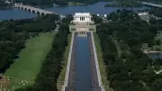 Trump lässt Reflecting Pool erneut renovieren – Wasser schon wieder grün