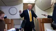 Trumps Air-Force-One-Debüt: Geschenk aus Katar aus Sicherheitsgründen am Boden