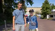 Ukraine-Krieg-Überlebender Yurii (11) muss Klinik wegen Weltkriegsbombe verlassen