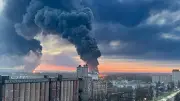 Ukraine sprengt russische Öldepots – 13 Verletzte nach Angriff auf Kiew
