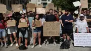 Ukrainer protestieren gegen Absetzung von Verteidigungsminister Fedorow