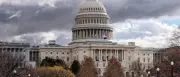 US-Repräsentantenhaus stimmt für drastisch höhere Militärausgaben
